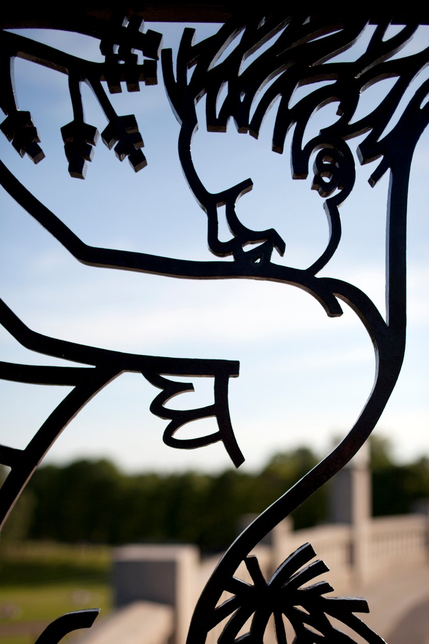 Ingangspoort naar het Beeldenpark, kinderen (detail) door Gustav Vigeland