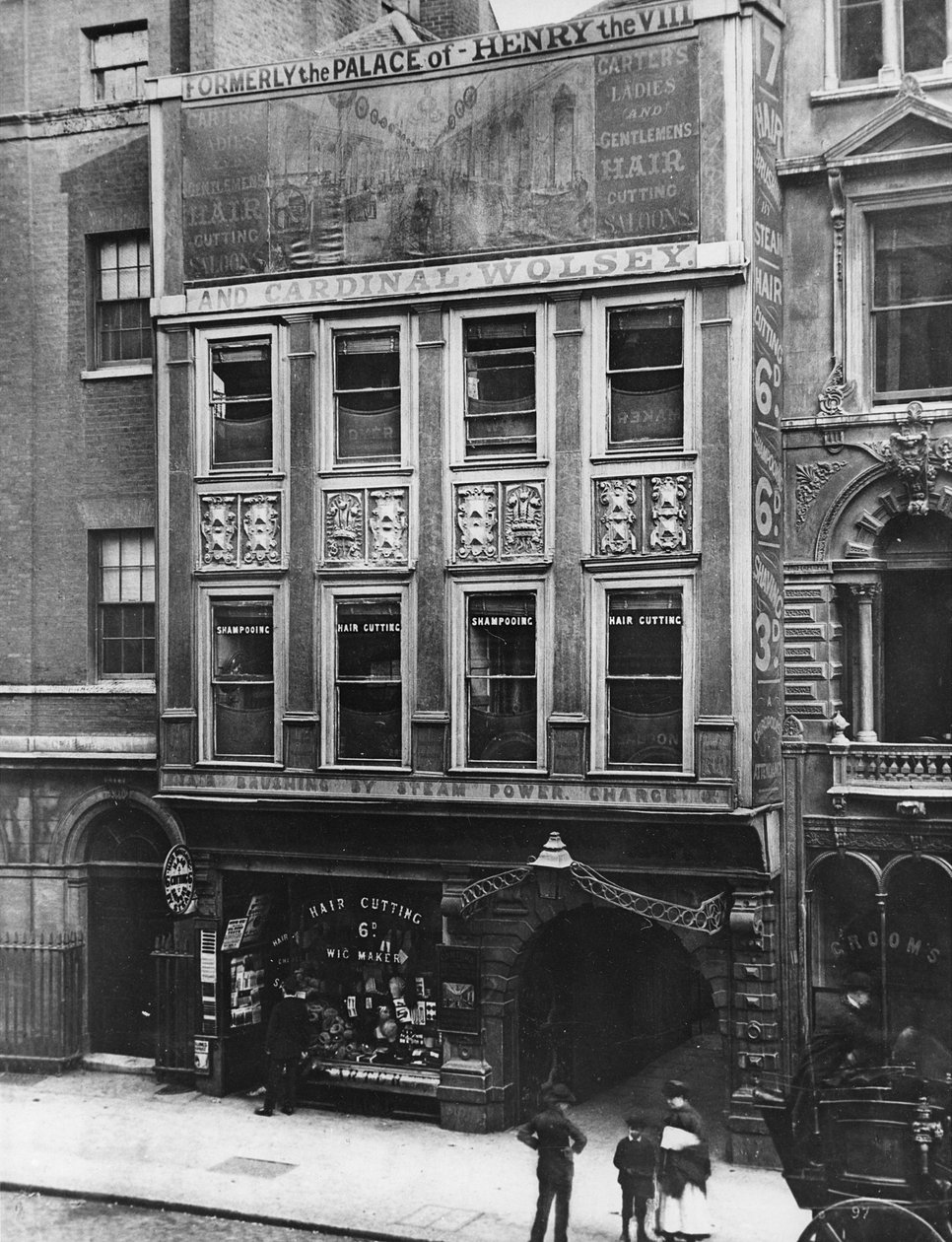 De Poort, Inner Temple, c.1885 door Henry Dixon