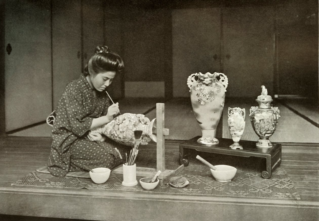 Potten schilderen voor export, 1910 door Herbert Ponting