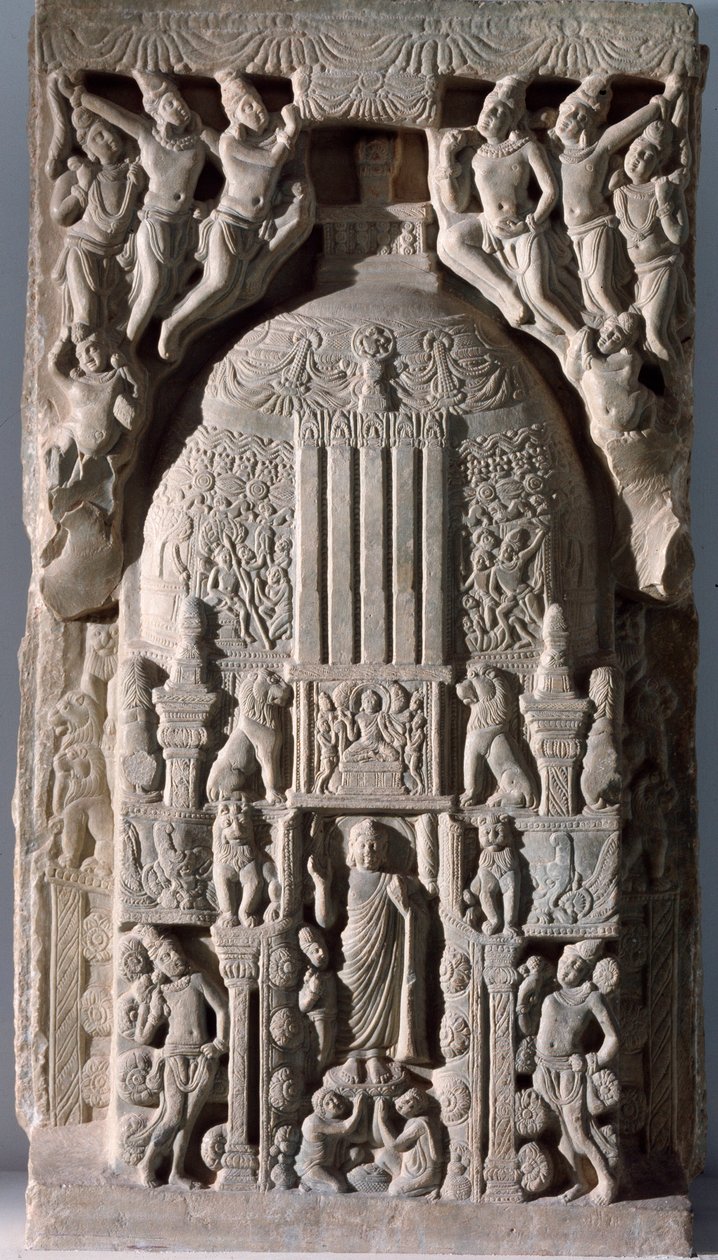 Stupa-plaat (fragment van reliëf, 225-325) door Indian School