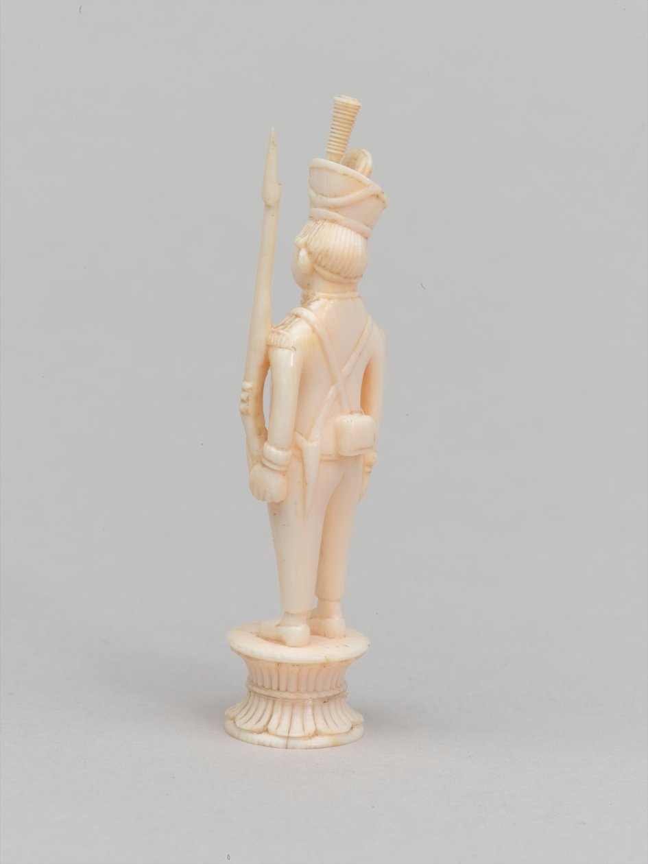 Witte pion, schaakstuk, India, circa 1820 door Indian School