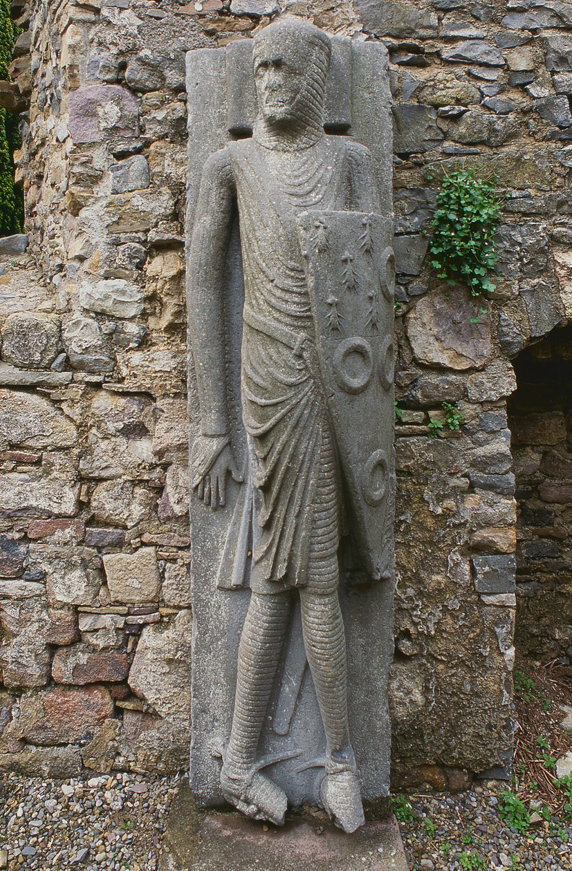 Cantwell Fada, ca.1330 (kalksteen) door Irish School