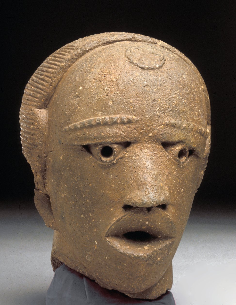 Hoofd, Jemaa, Nigeria (terracotta) door Iron Age