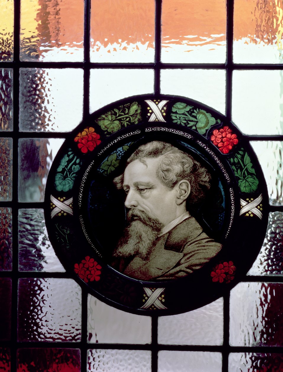 Raam met Hoofd van Charles Dickens als Oude Man (glas-in-lood) door J. Winbolt
