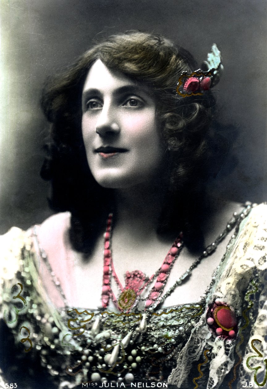 Julia Neilson 1868-1957 door J Beagles and Co.