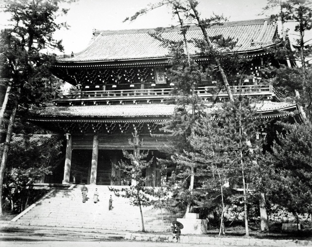 Hoofdingang van de Chion-in Tempel, Japan, ca. 1860-80 door Japanese Photographer