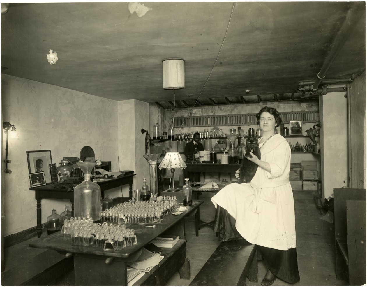 Ann Haviland, parfumeur door Jessie Tarbox Beals