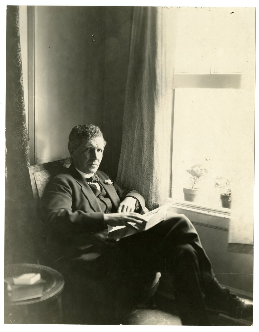 Llewelyn Powys, ca. 1905-40 door Jessie Tarbox Beals