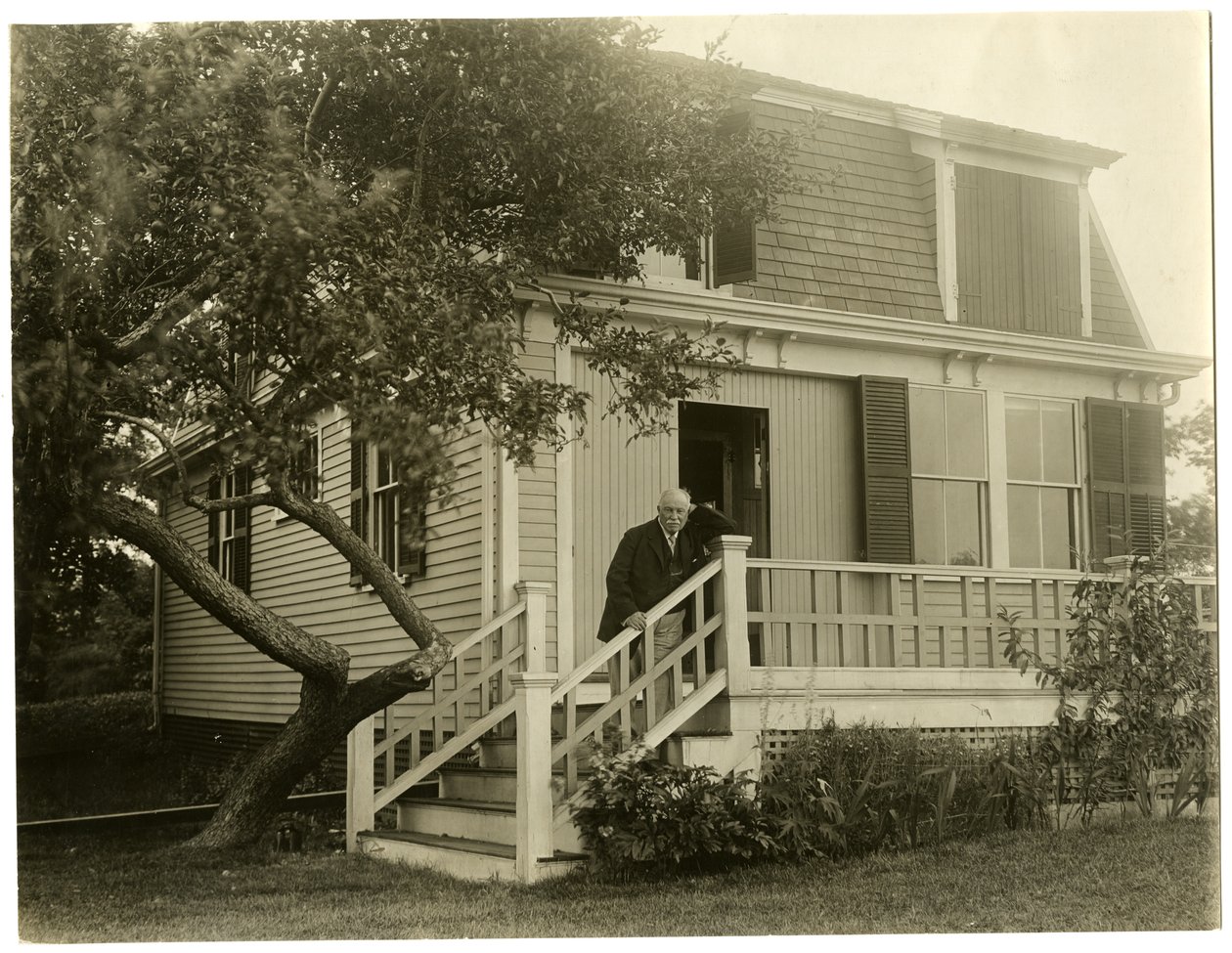 William Dean Howells door Jessie Tarbox Beals