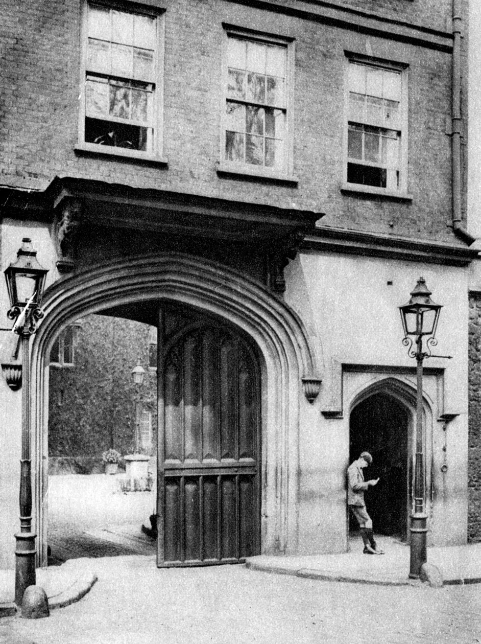 Poort uit de 16e eeuw naar de Charterhouse, Londen door Joel