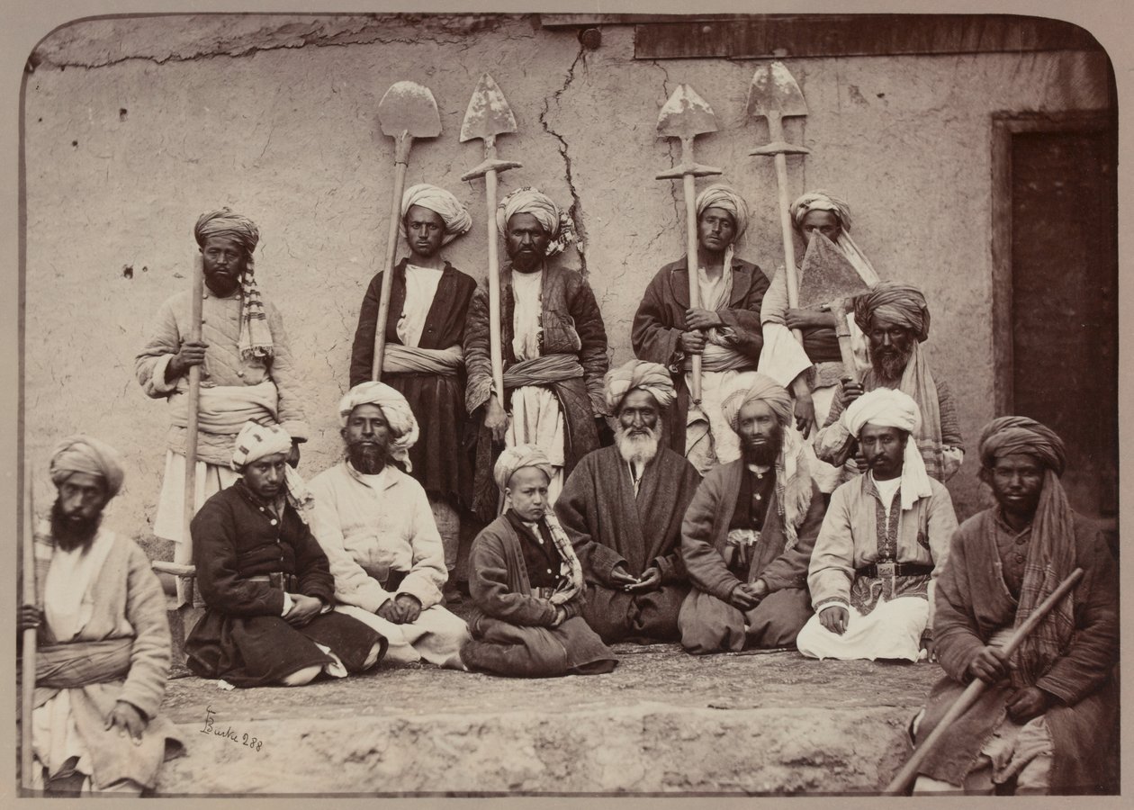 Grondbezitters en arbeiders van Kabul, 1879 door John Burke