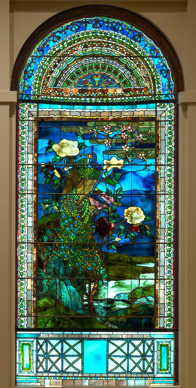 Pauwen en pioenen II door John La Farge