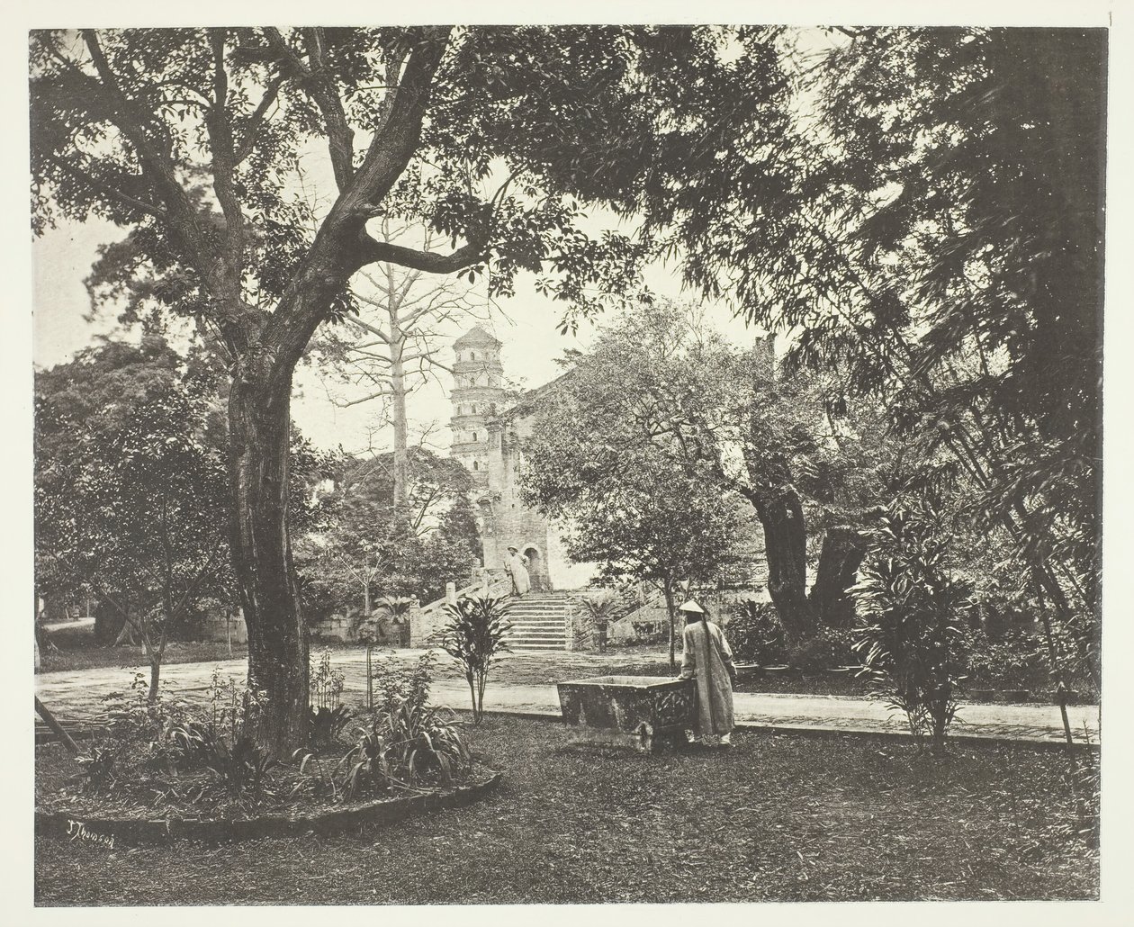 Het Britse Consulaire Yamun, Canton, ca. 1868 door John Thomson
