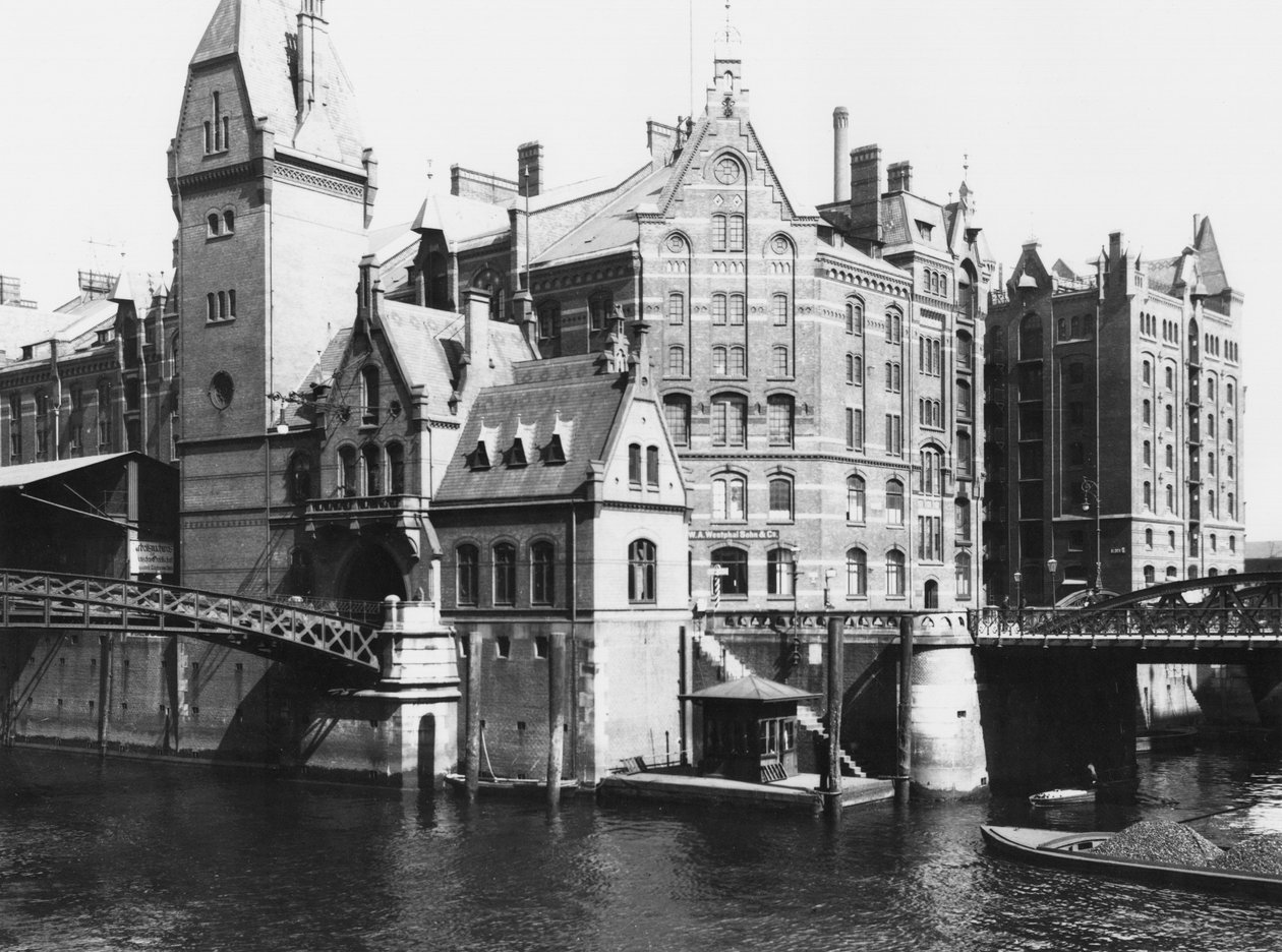 Uitzicht op de Speicherstadt (pakhuisstad) Hamburg, ca. 1910 door Jousset