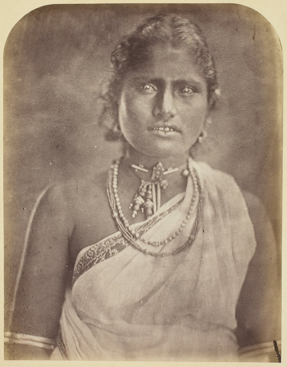 Singalese vrouw door Julia Margaret Cameron