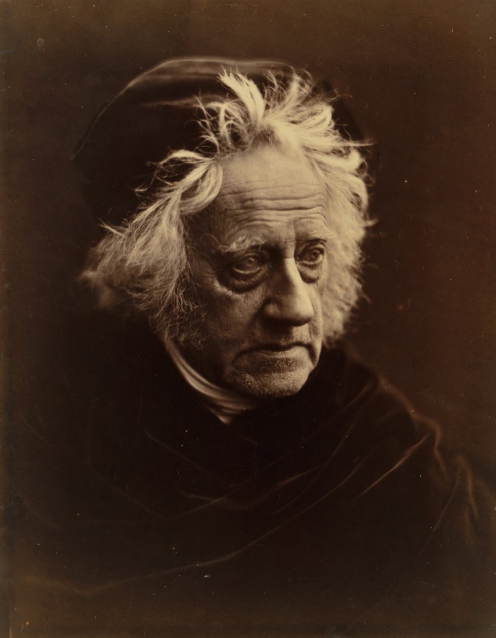 Sir John Herschel, april 1867 door Julia Margaret Cameron