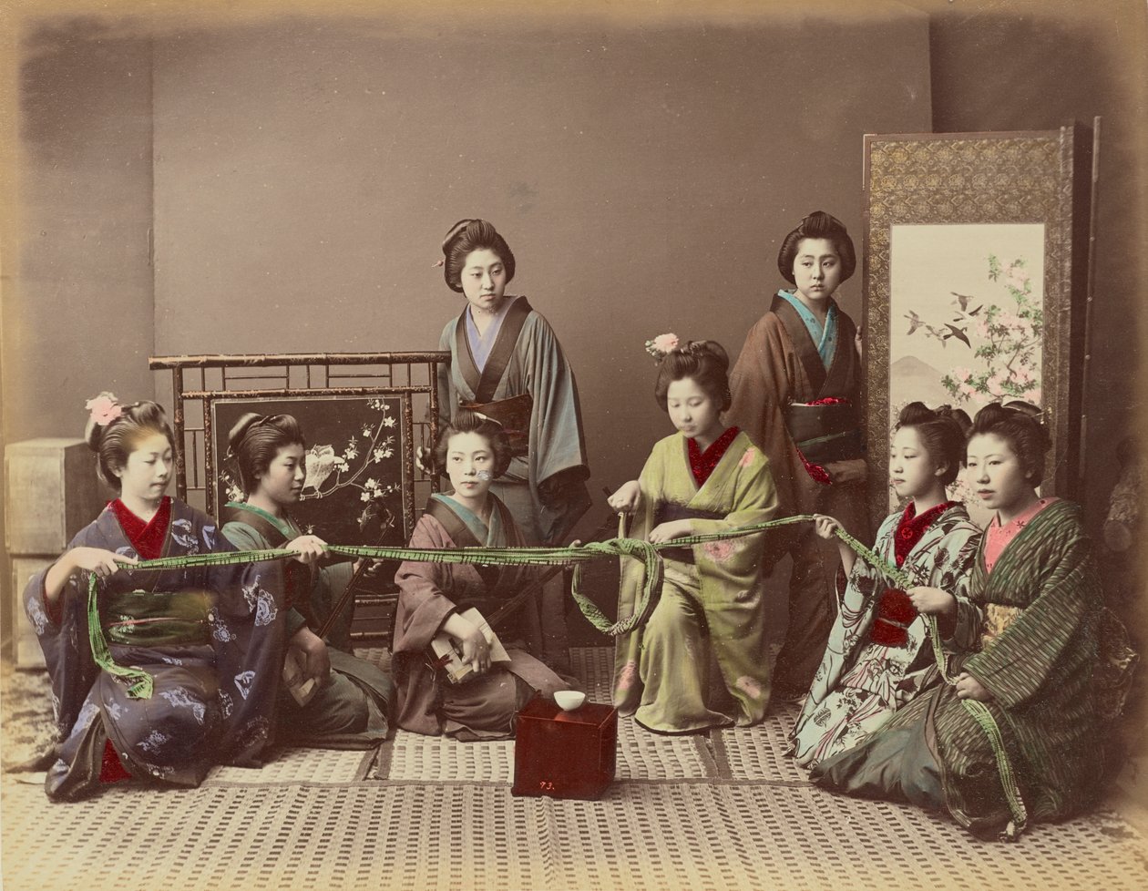 (Konkonchiki) Japans Meisje dat een Spel Speelt, ca. 1880 door Kusakabe Kimbei