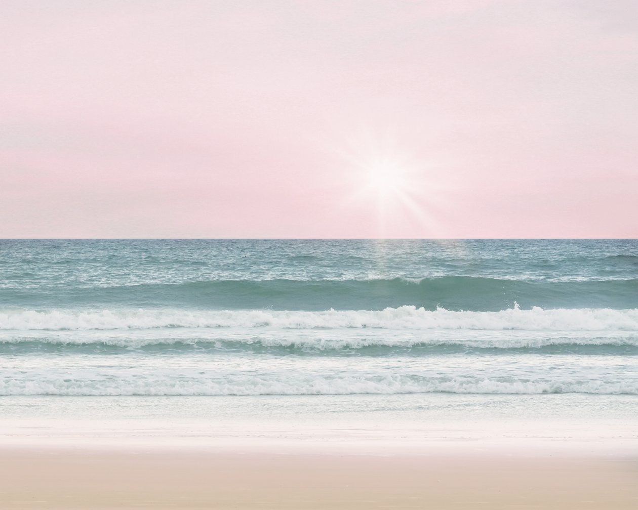 Roze Strand, c.2017 door Leah Straatsma