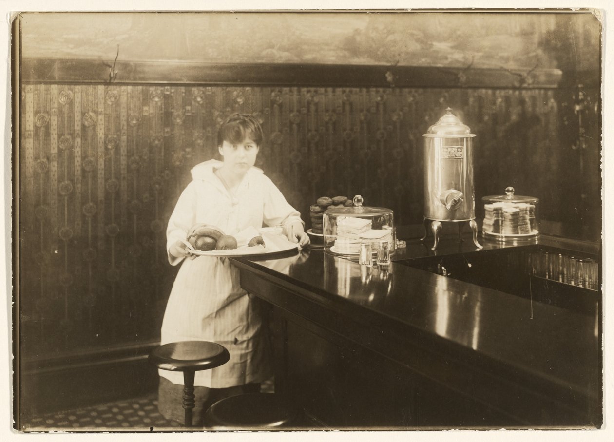 Serveerster door Lewis W. Hine