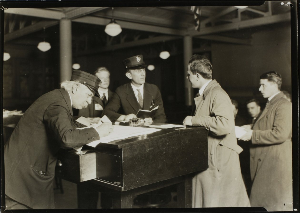 Een close-up op Ellis Island door Lewis Wickes Hine