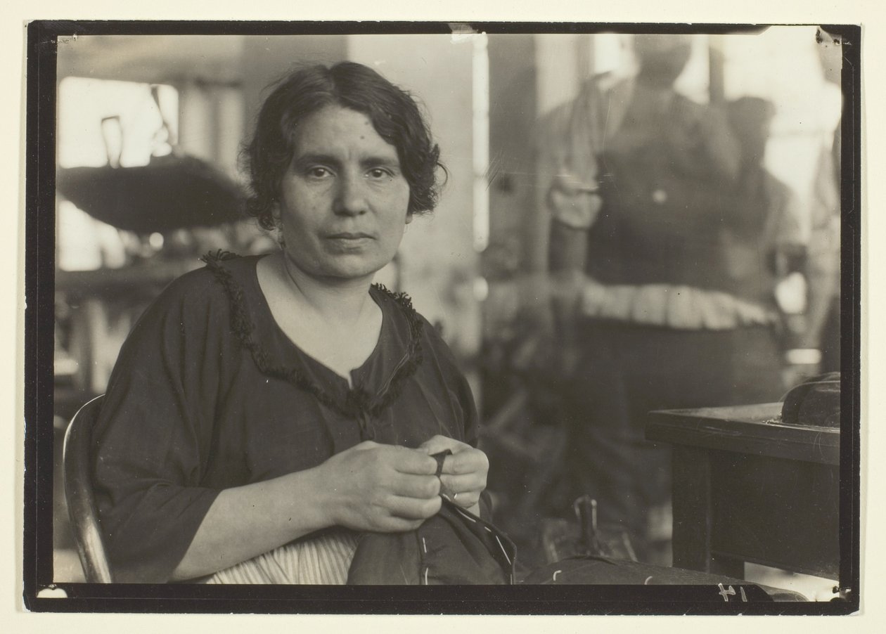 Vrouw Kledingmaker door Lewis Wickes Hine