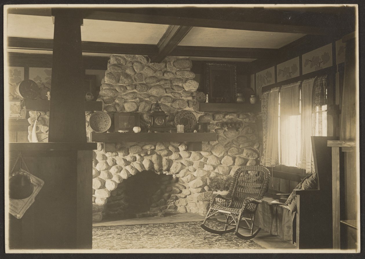 Living Room, Oak Lodge door Louis Fleckenstein