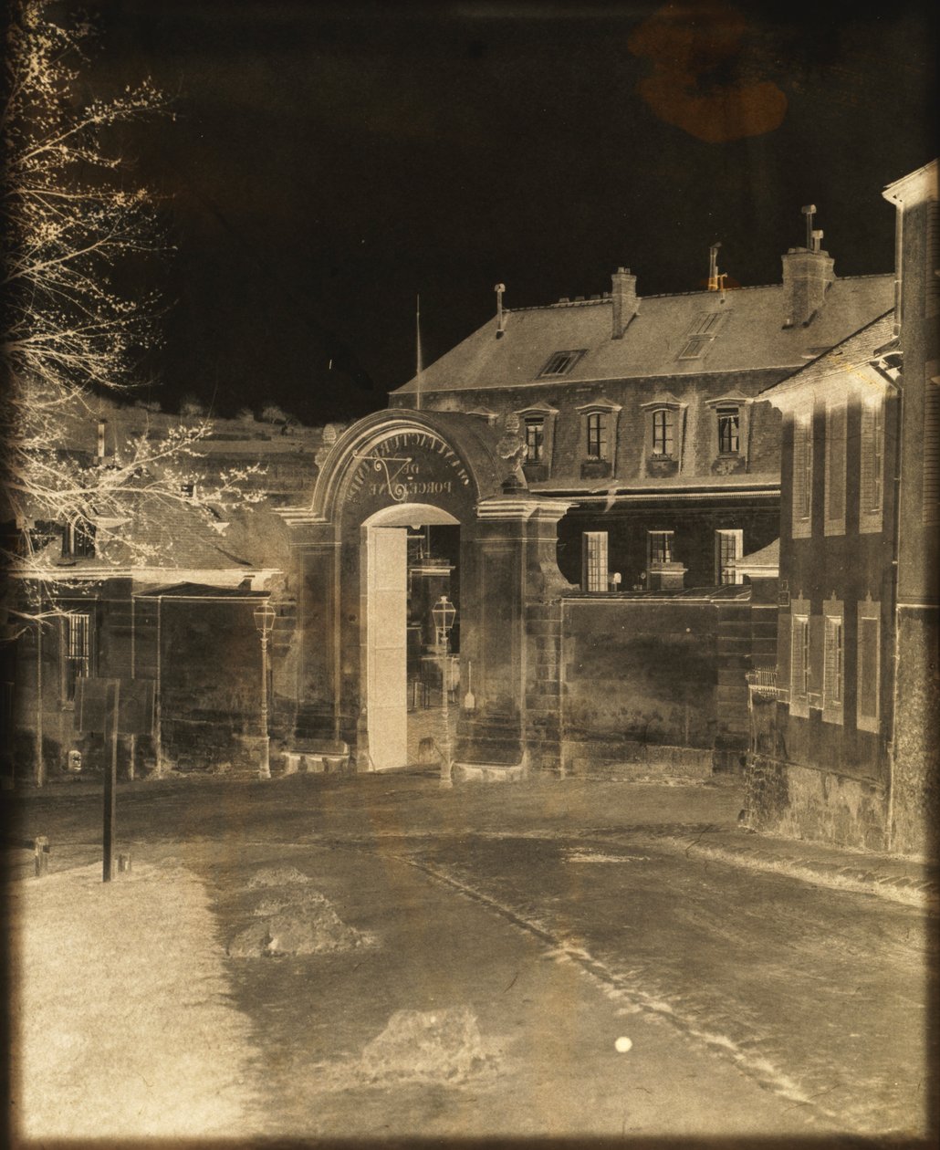 Deur naar Sèvres Fabriek door Louis Rémy Robert