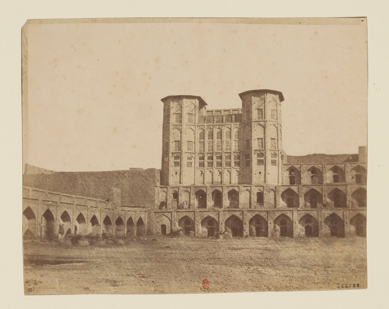 Kermanshah, paleis door Luigi Pesce
