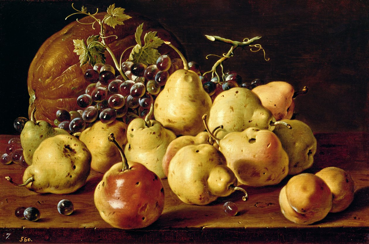 Stilleven met kweeperen, perziken, druiven en pompoen door Luis Egidio Melendez