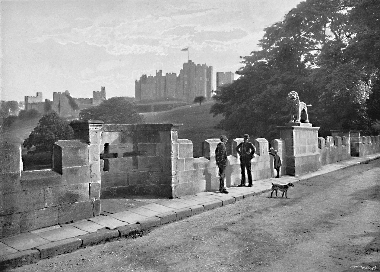 Alnwick: De Leeuwenbrug en Kasteel, ca. 1896 door M. Aunty