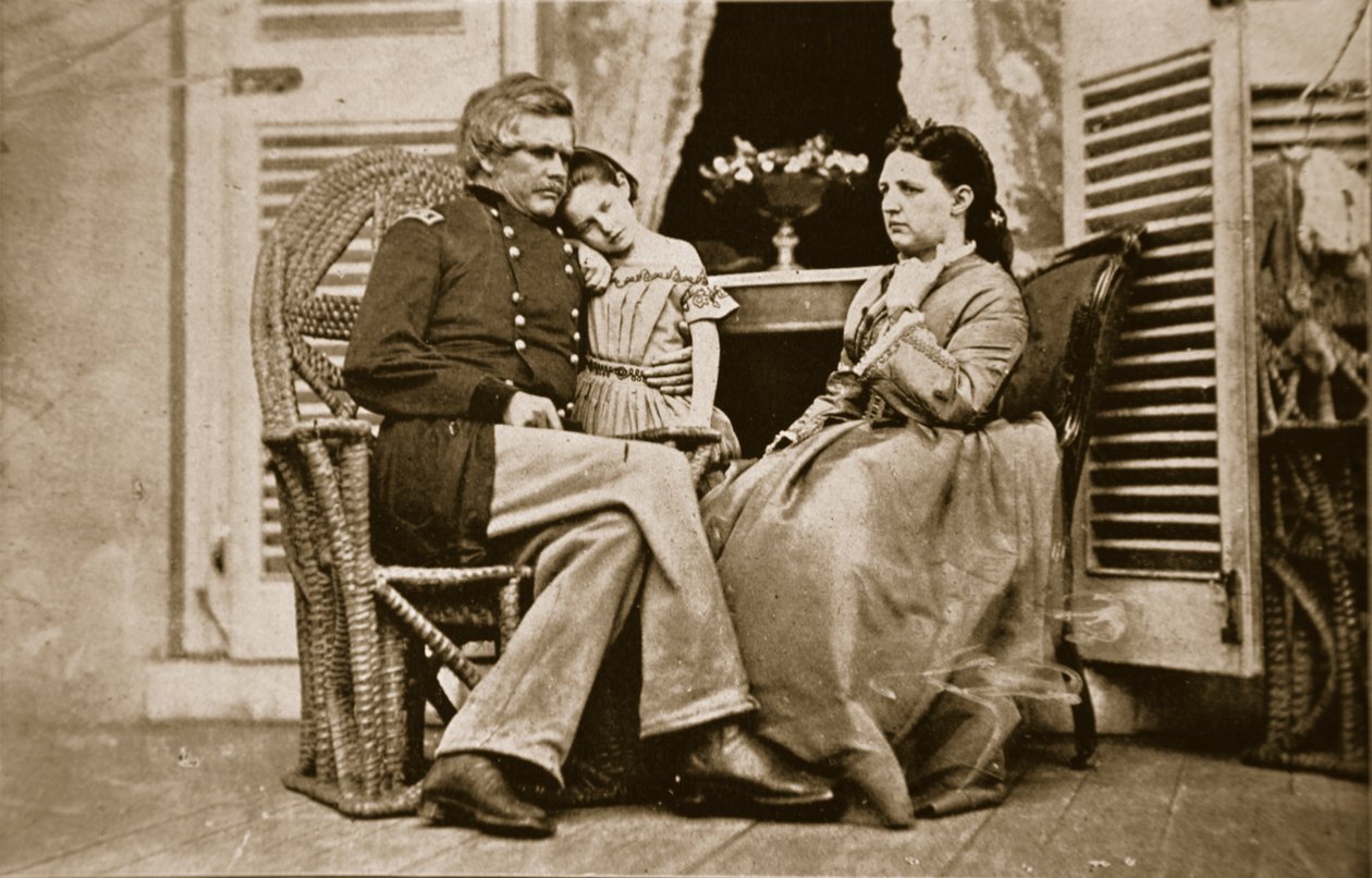 Generaal E. O. C. Ord met zijn vrouw en dochter, 1861-65 door Mathew B. Brady