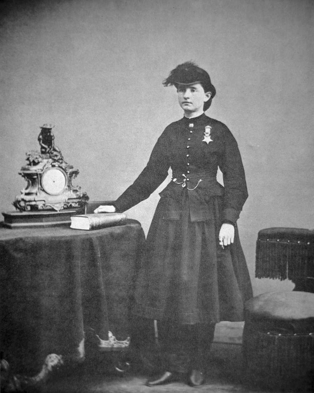 Dr. Mary Edwards Walker (1832-1919) door Mathew Brady