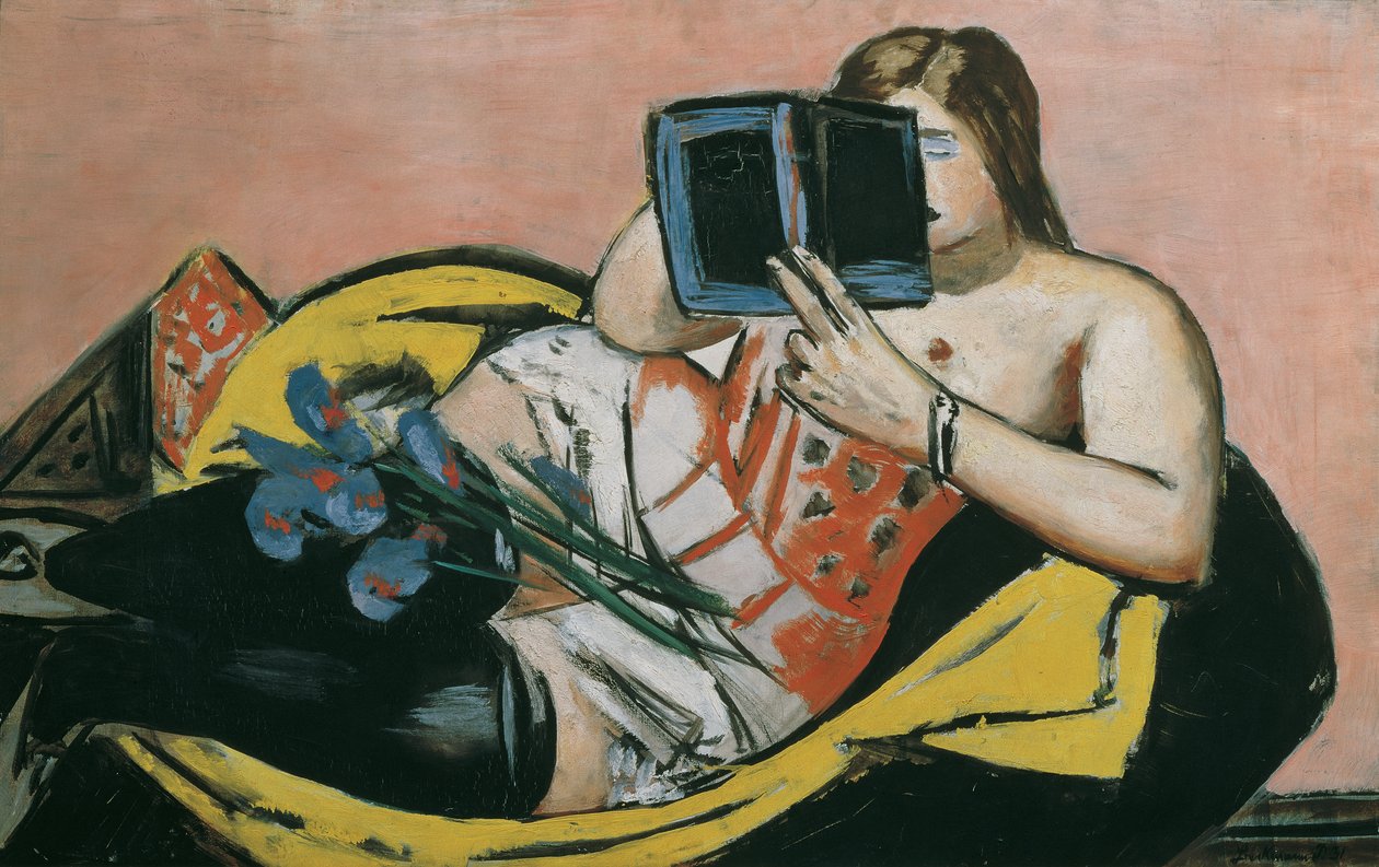 Liggende vrouw met boek en zwaardlelies door Max Beckmann