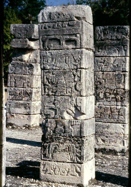 Steenbeeldhouwwerk (steen) door Mayan Mayan