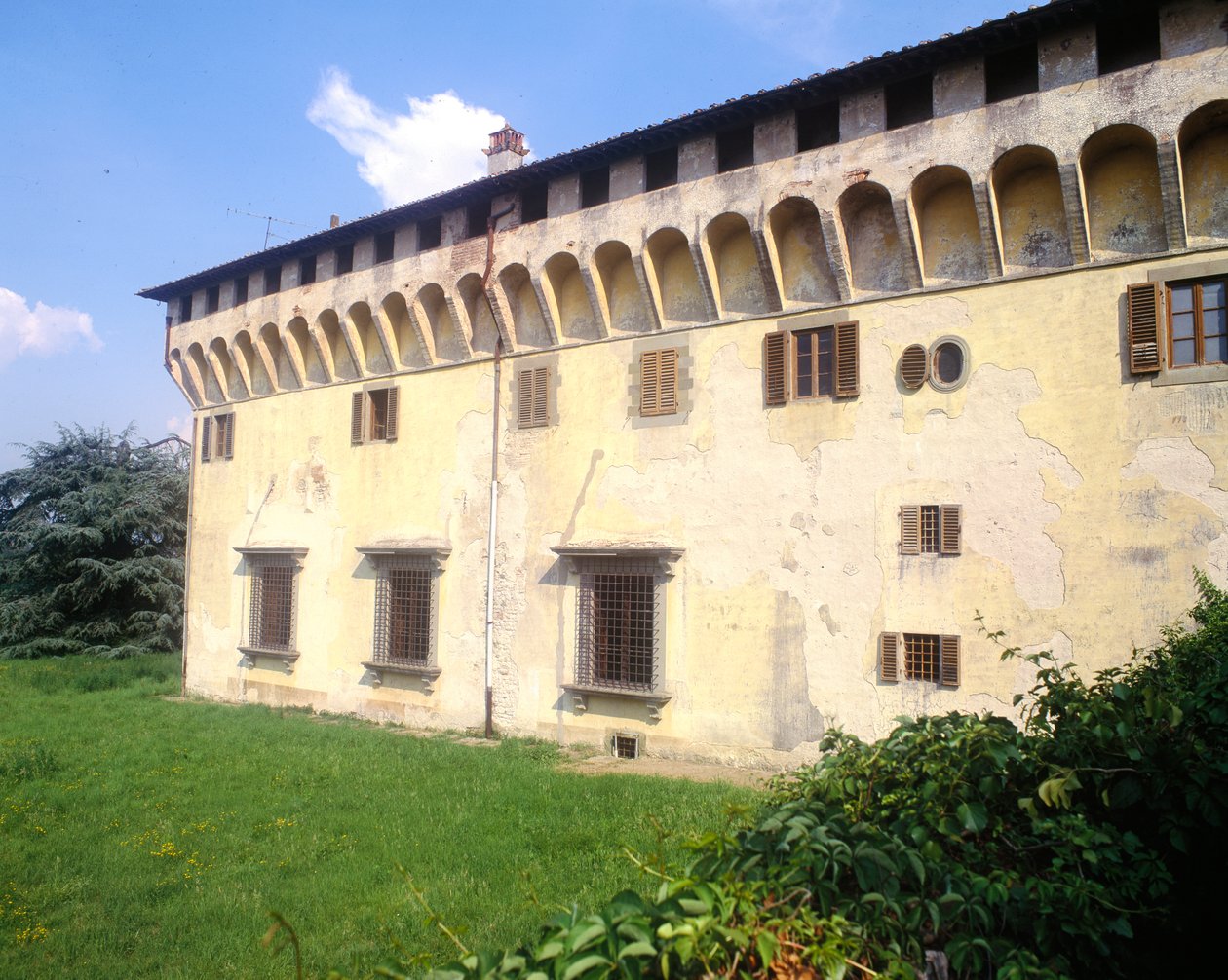 Villa Medicea di Cafaggiolo, begonnen 1451 door Michelozzo di Bartolommeo