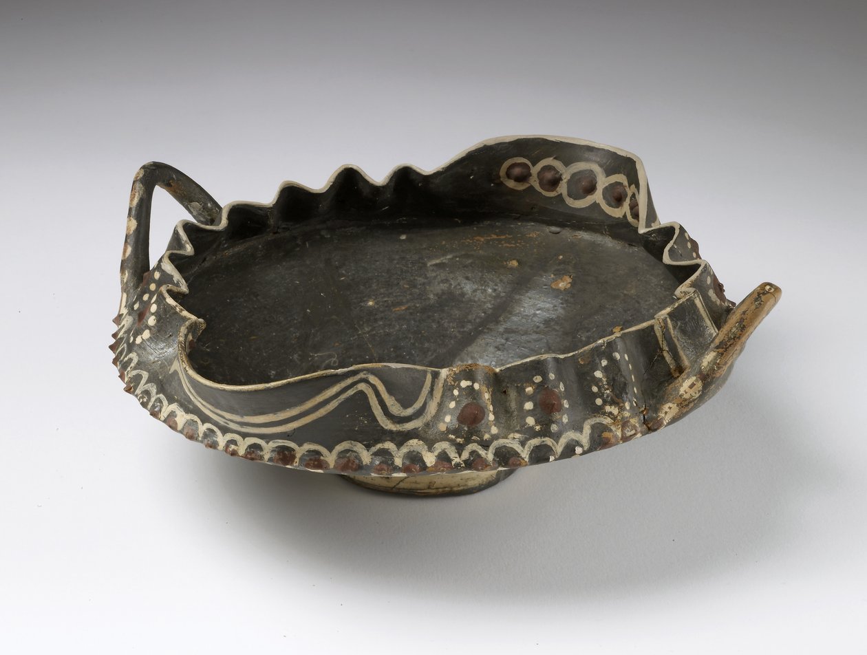 Beker met Golvende Rand, Knossos, Midden-Minoïsche periode, ca. 1800 v.Chr. door Minoan