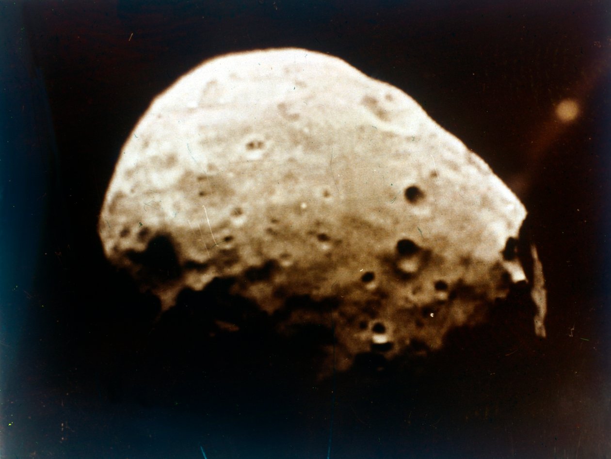 Phobos door NASA Images