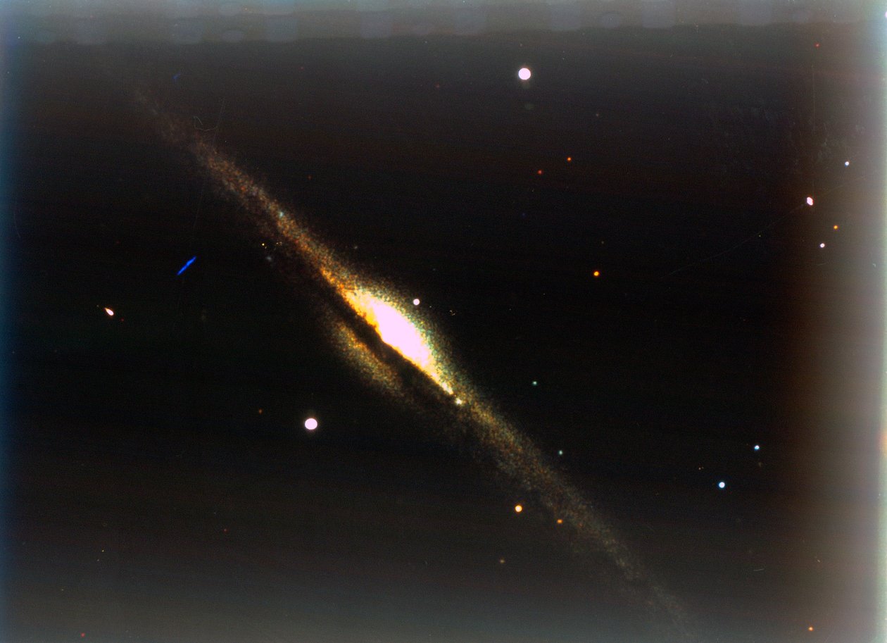 De Naaldgalaxie in Coma Berenices door NASA Images