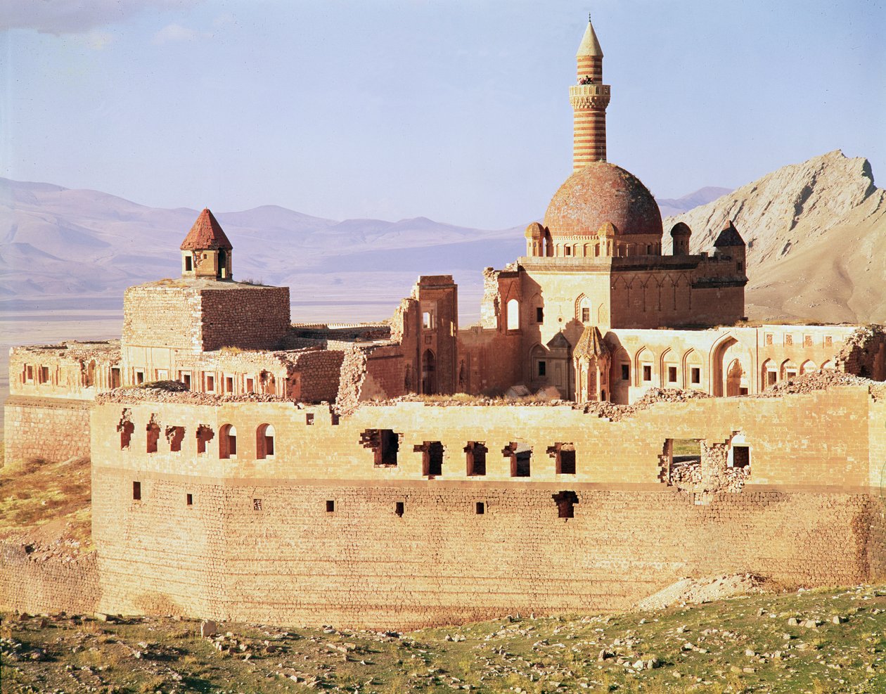 Uitzicht op het Ishak Pasa Paleis, 17e-18e eeuw door Ottoman School