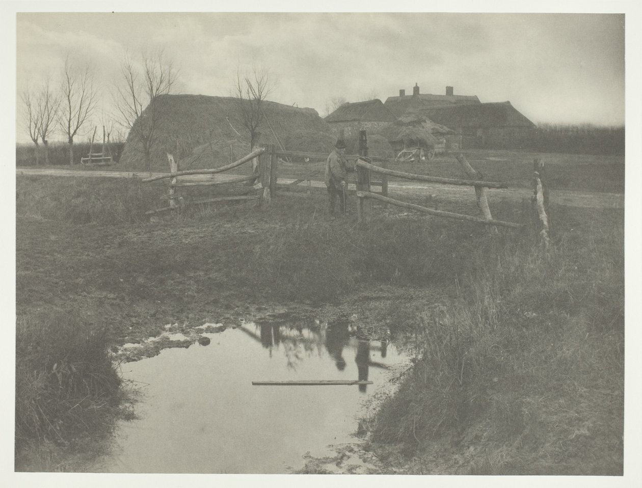 Een moerasboerderij door Peter Henry Emerson