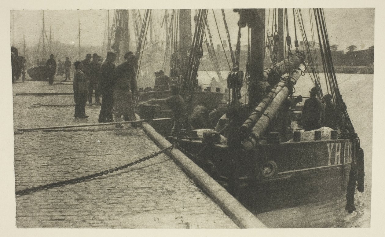 De eerste van de haring door Peter Henry Emerson