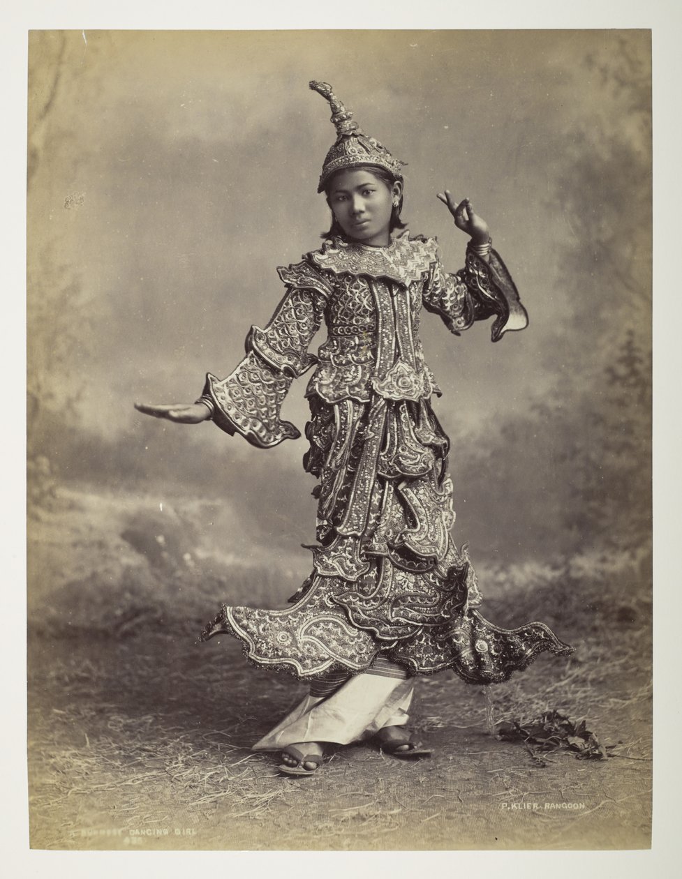 Birmese danseres, uit 