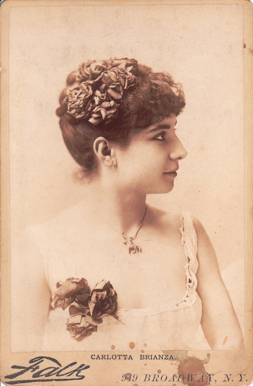 Carlotta Brianza door Photo studio Benjamin J. Falk