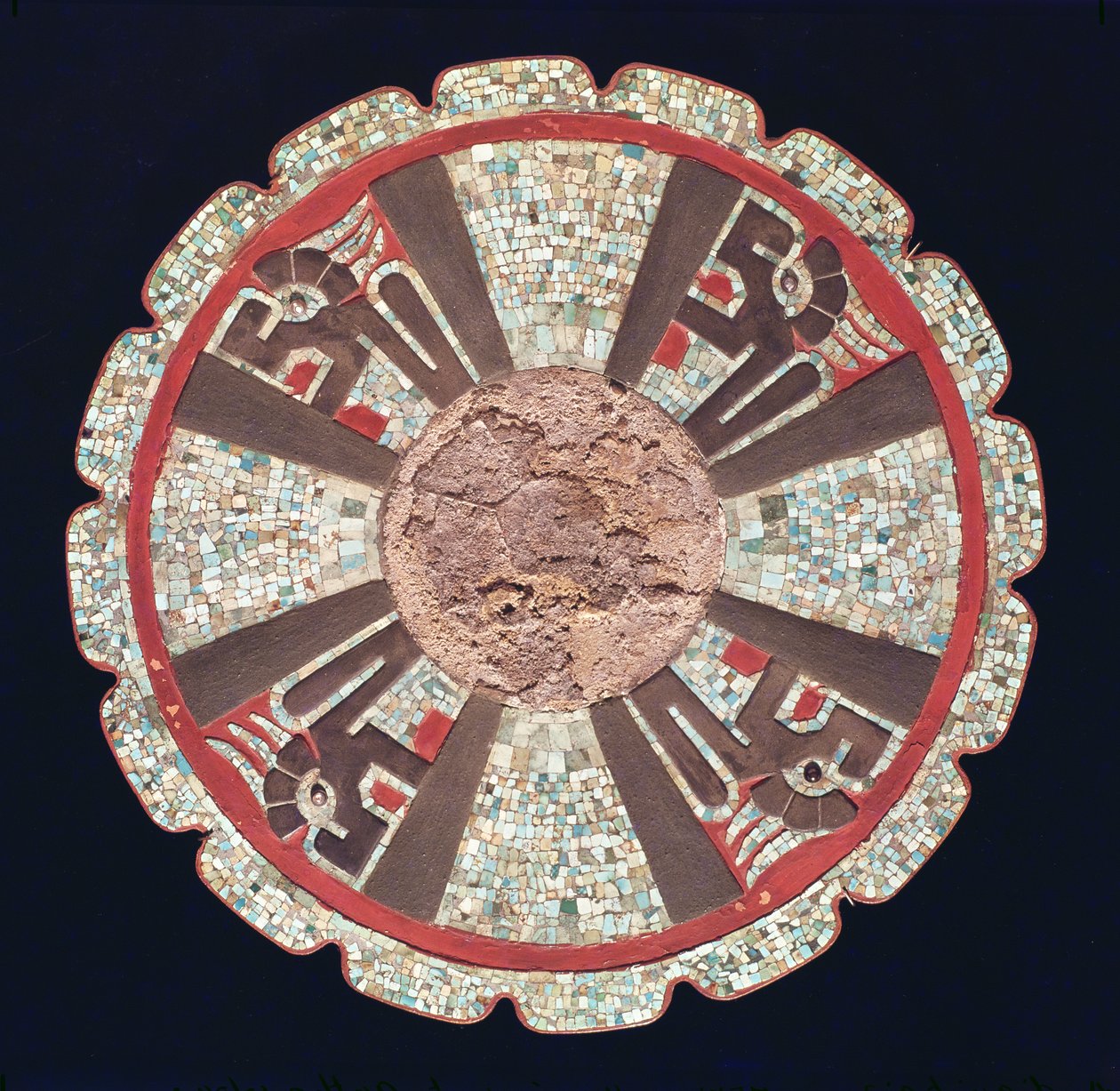 Teotezcacuitiapili, riemgesp gedragen door hoogwaardigheidsbekleders die de vier vuurslangen uitbeelden, van El Castillo, Chitchen Itza, Yucatan Staat, 987-1185 door Pre Columbian