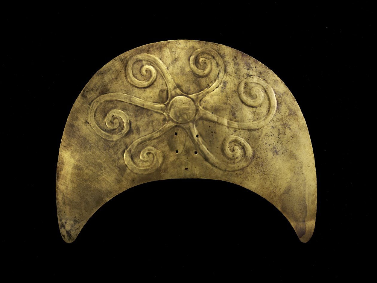 Hoofdtooi Ornament met Zon, Moche door Pre Columbian Pre Columbian