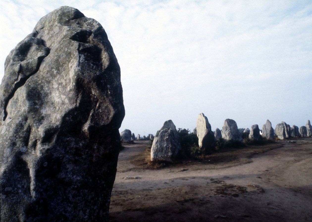 Megalithische Carnac-monumenten van Kermario. door Prehistoric Prehistoric