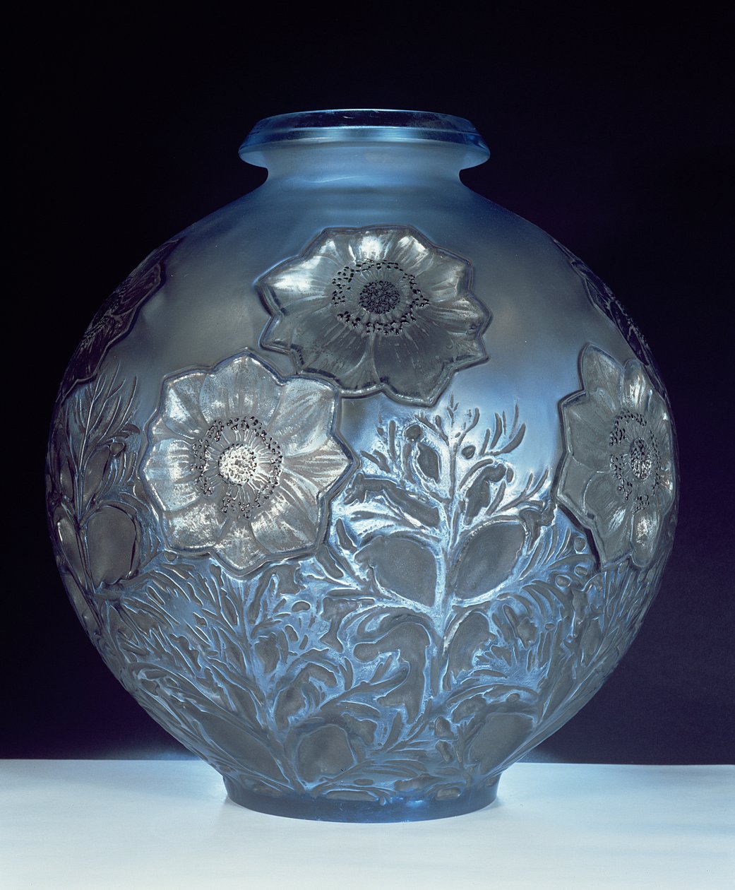 Anemonen Vaas, 1913 door Rene Jules Lalique