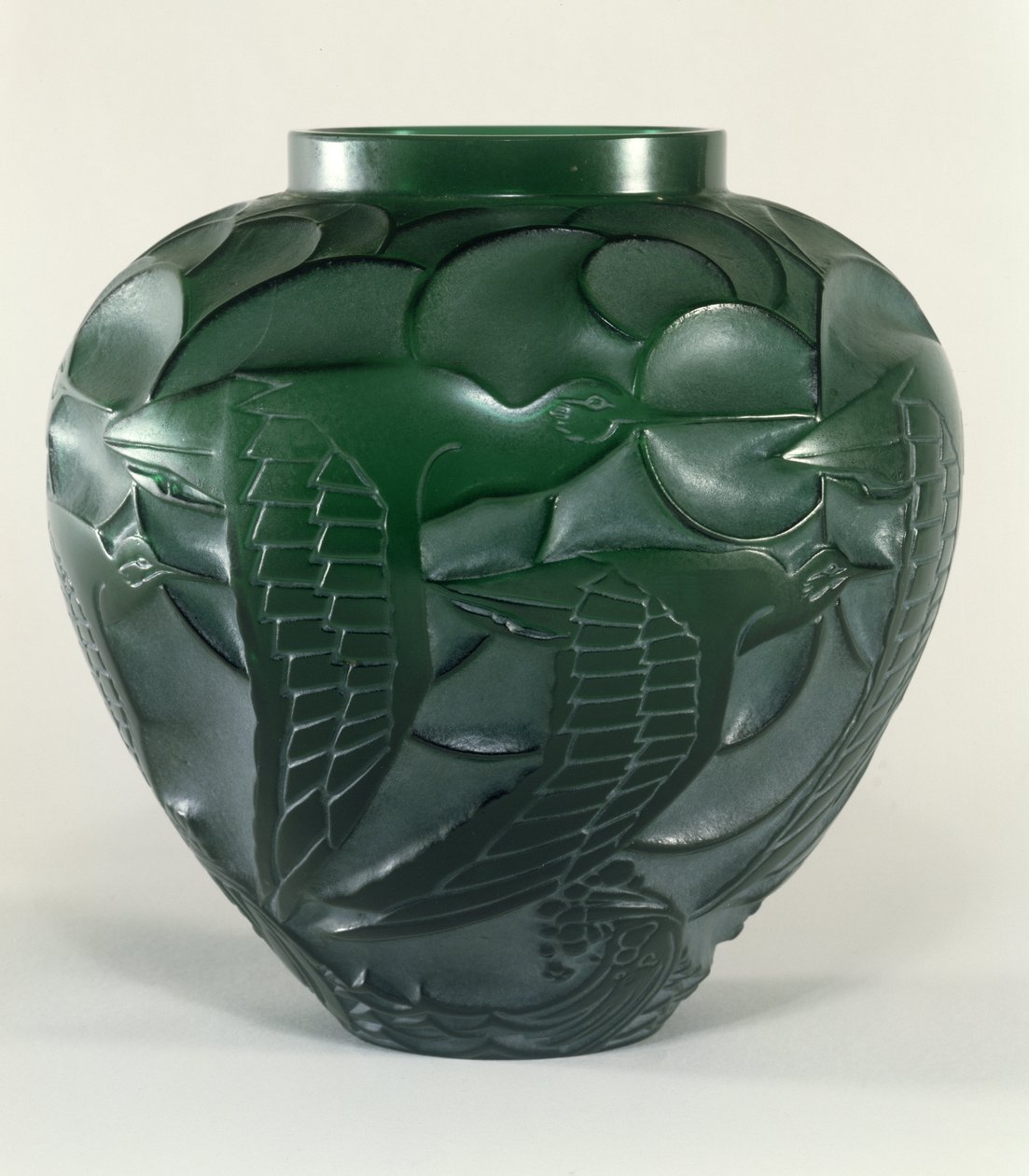 Curlew-vaas, 1931 door Rene Jules Lalique