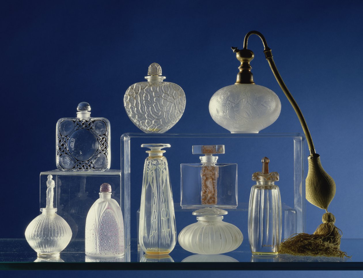 Selectie van Geurflesjes (glas) door Rene Jules Lalique