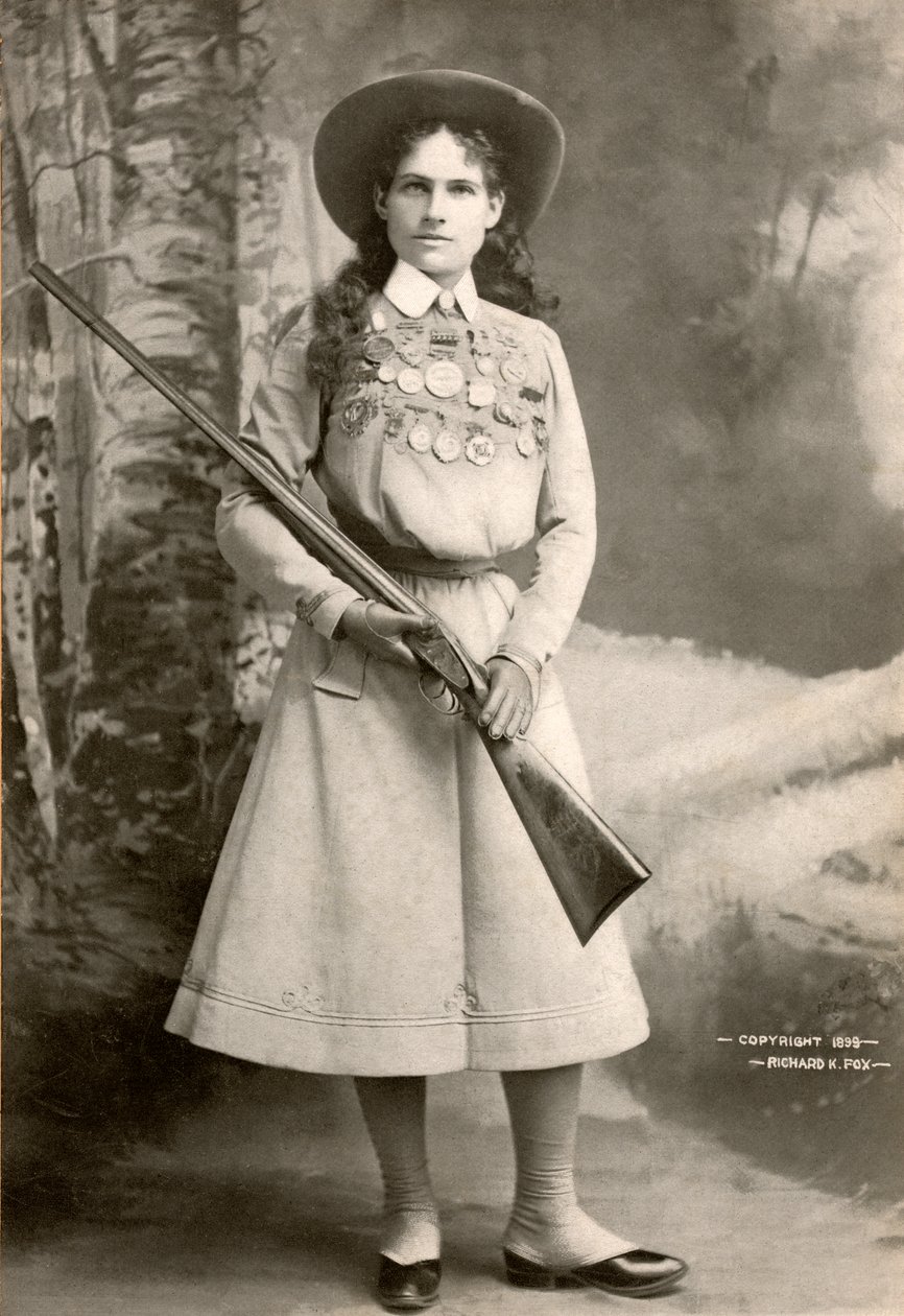 Annie Oakley met een geweer door Richard Kyle Fox